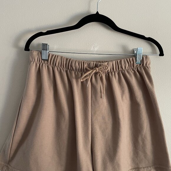 NYDJ Women SZ S/M Beige Tan Khaki Drawstring/Elastic Waist Pull On Shorts - Picture 3 of 6
